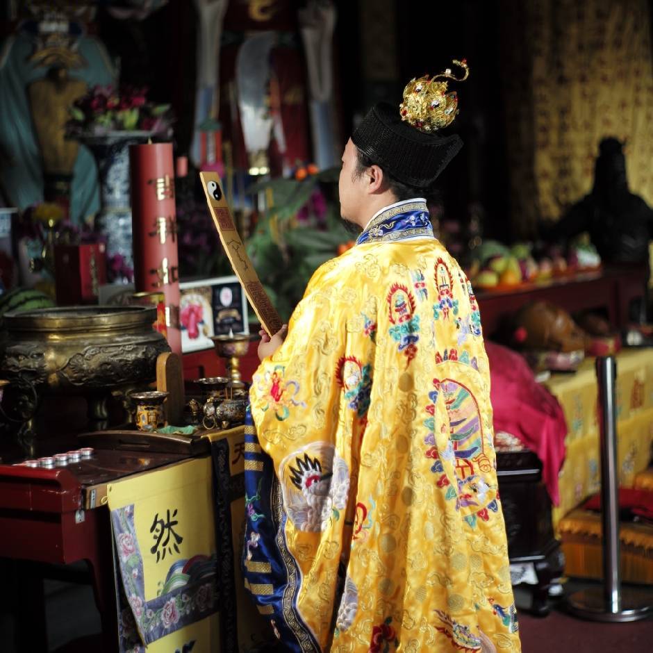 🧭 DAOCALM Qimen Divination Consultation by Taoist Master Zhang Yuanmo
